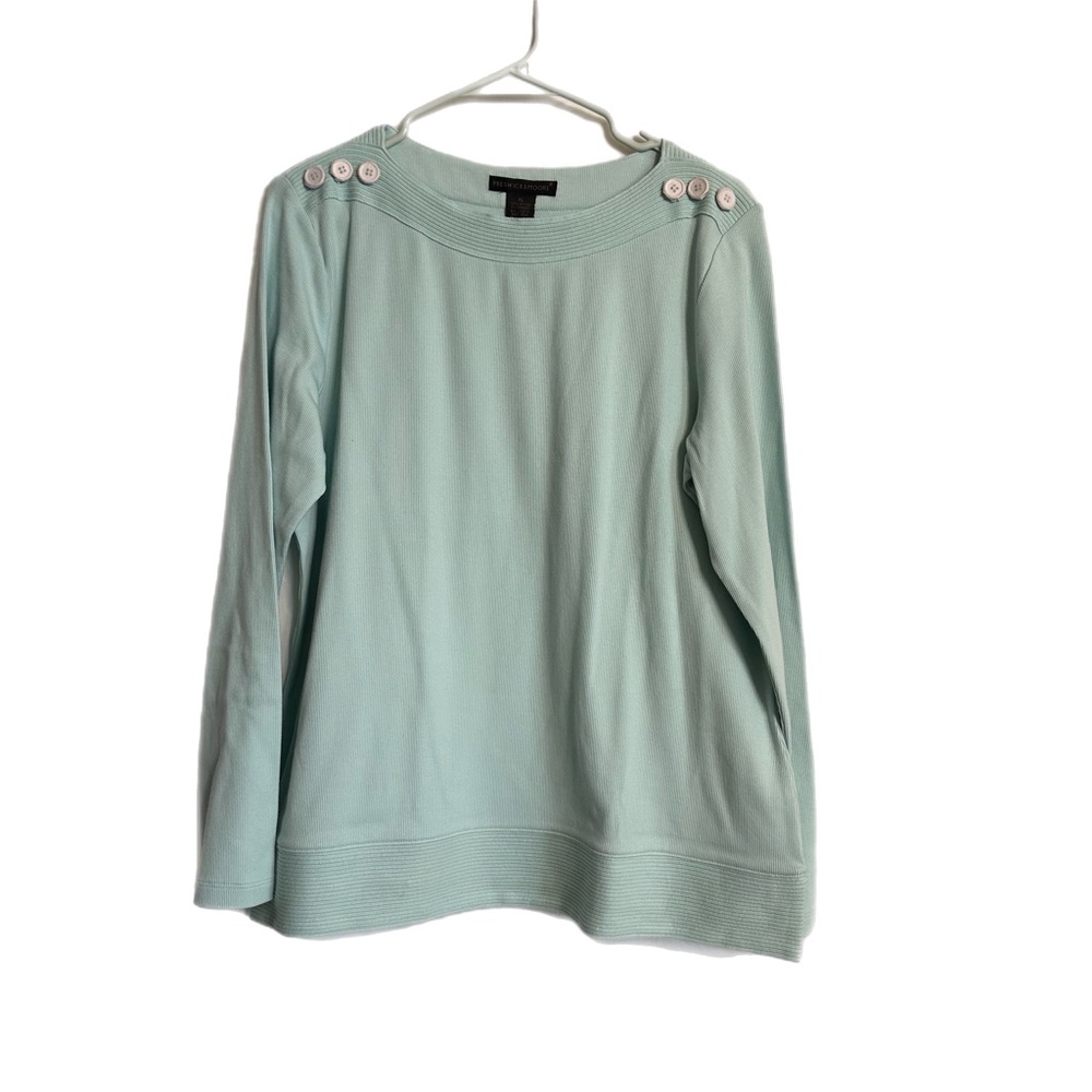 Preswick & Moore Women’s Top.